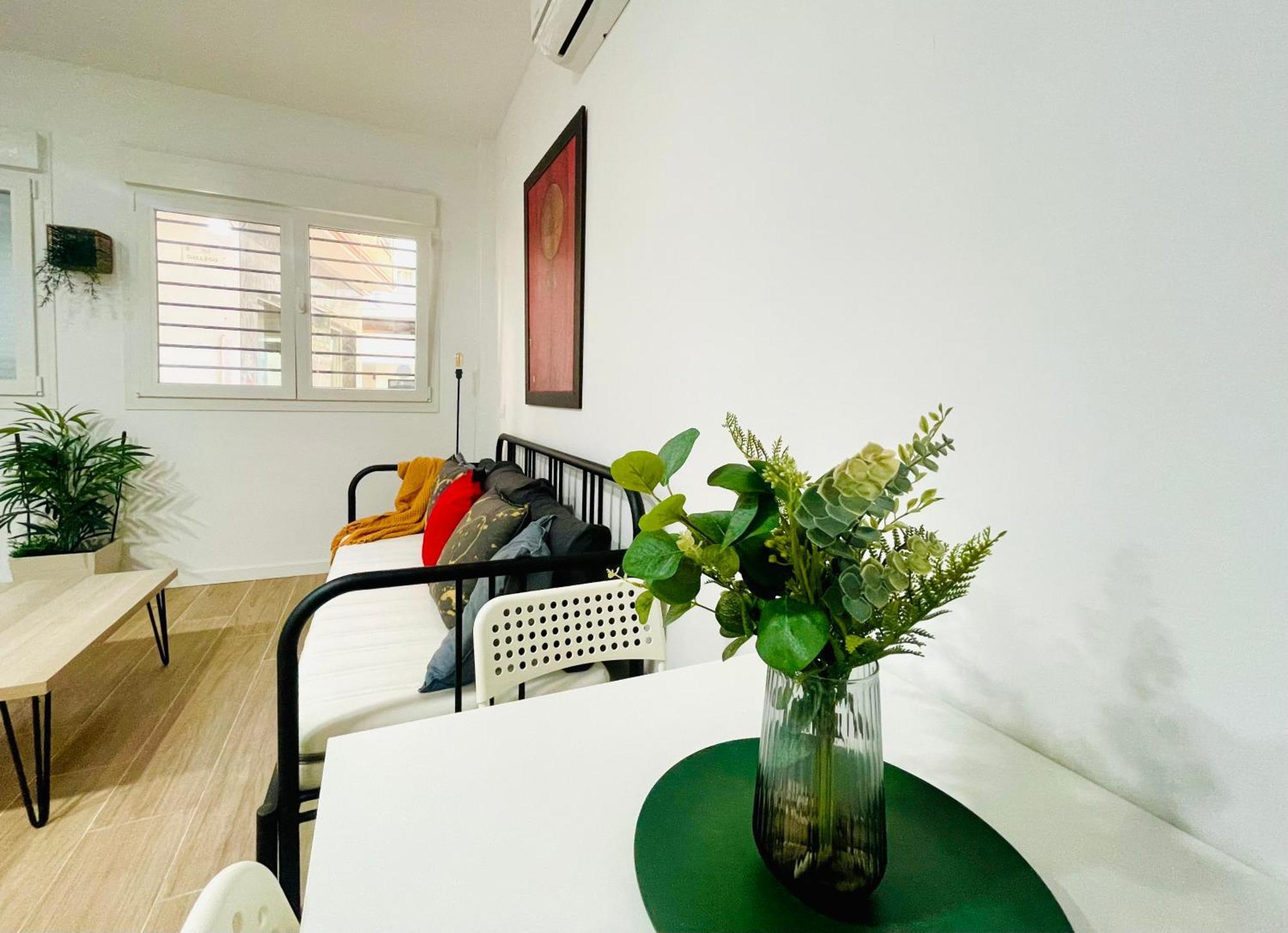 Completo Y Bello Apartamento En Малага Екстериор снимка